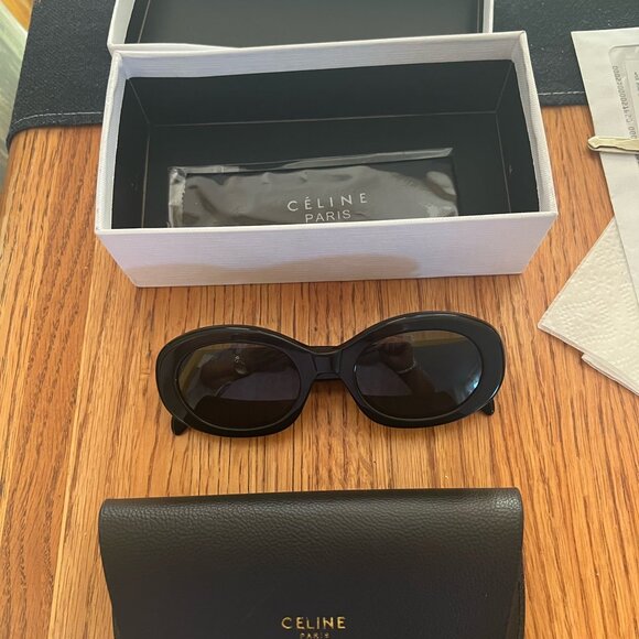 Celine CL40194 Triomphe Oval Women's Sunglasses Travel Authentic + Original Box - Picture 4 of 5